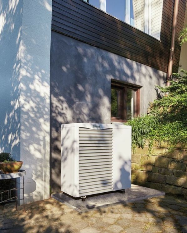Vaillant aroTHERM Air Source Heat Pump Installation on side of home